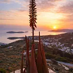 Aloe On The Rock With Private Pool & Sea View By Explore Andros Appartement